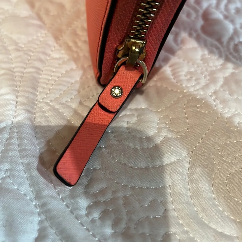 Kate Spade‎ large zip up wallet